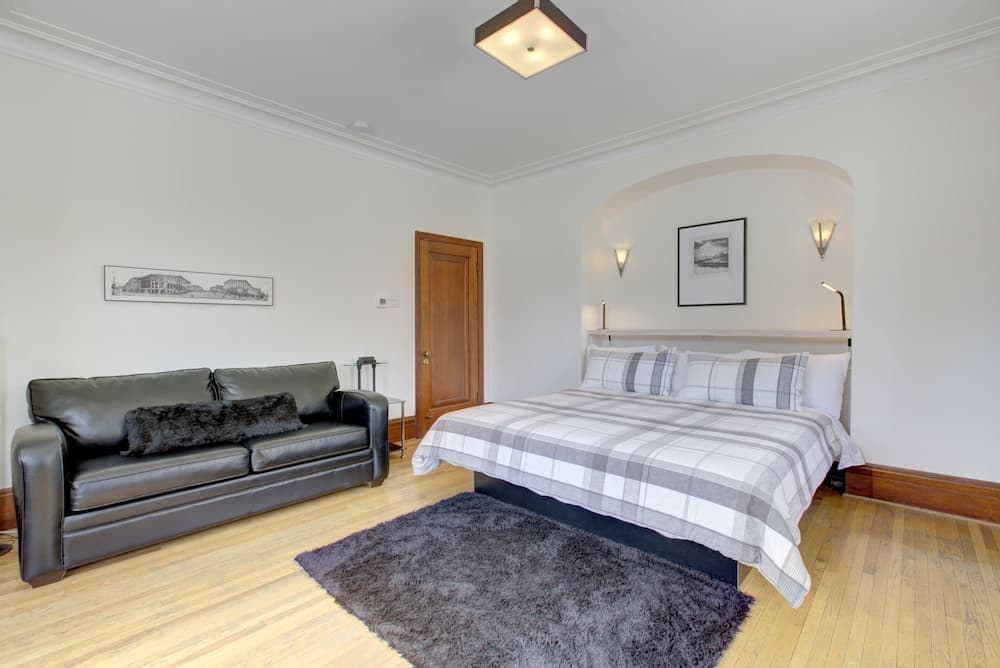 Le Widor, Petit Hôtel