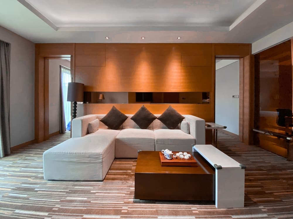 Junluxe Hotel Guangzhou Science City-Free Shuttle Bus Service to Guangzhou Canton Fair