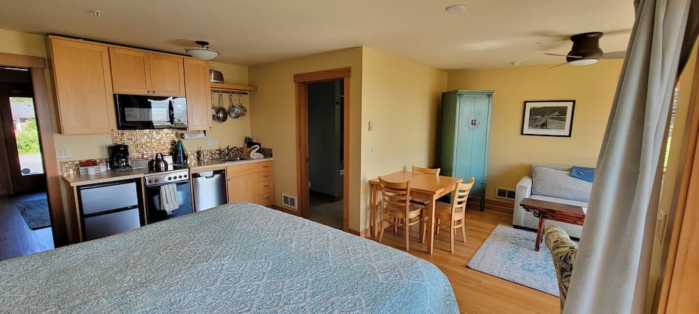 Sea Sprite on the Estuary