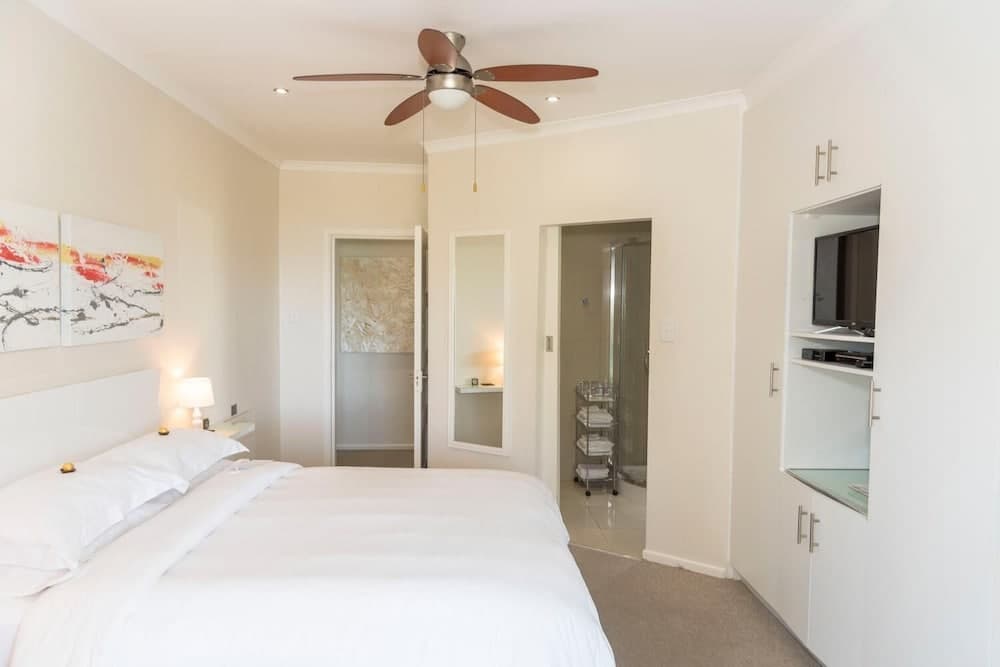 South Villa Guesthouse & Garden