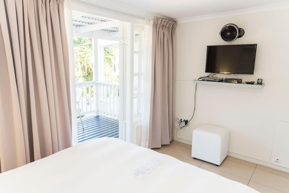 South Villa Guesthouse & Garden