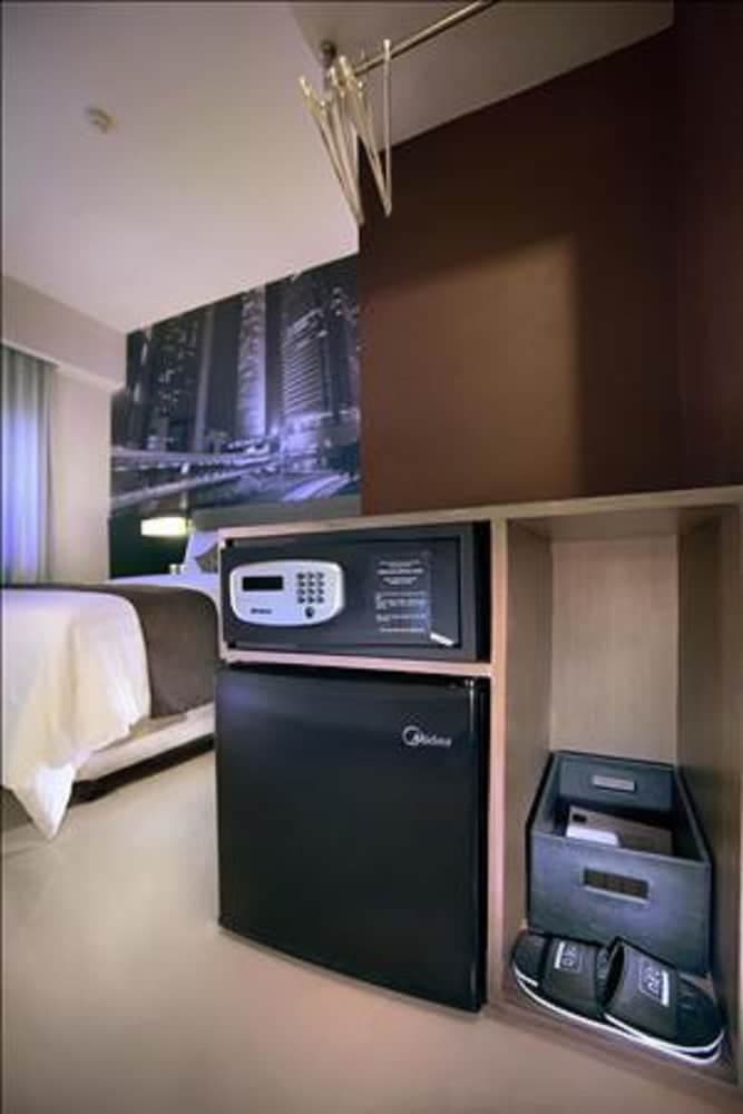 Hotel Neo Candi Simpang Lima - Semarang by ASTON