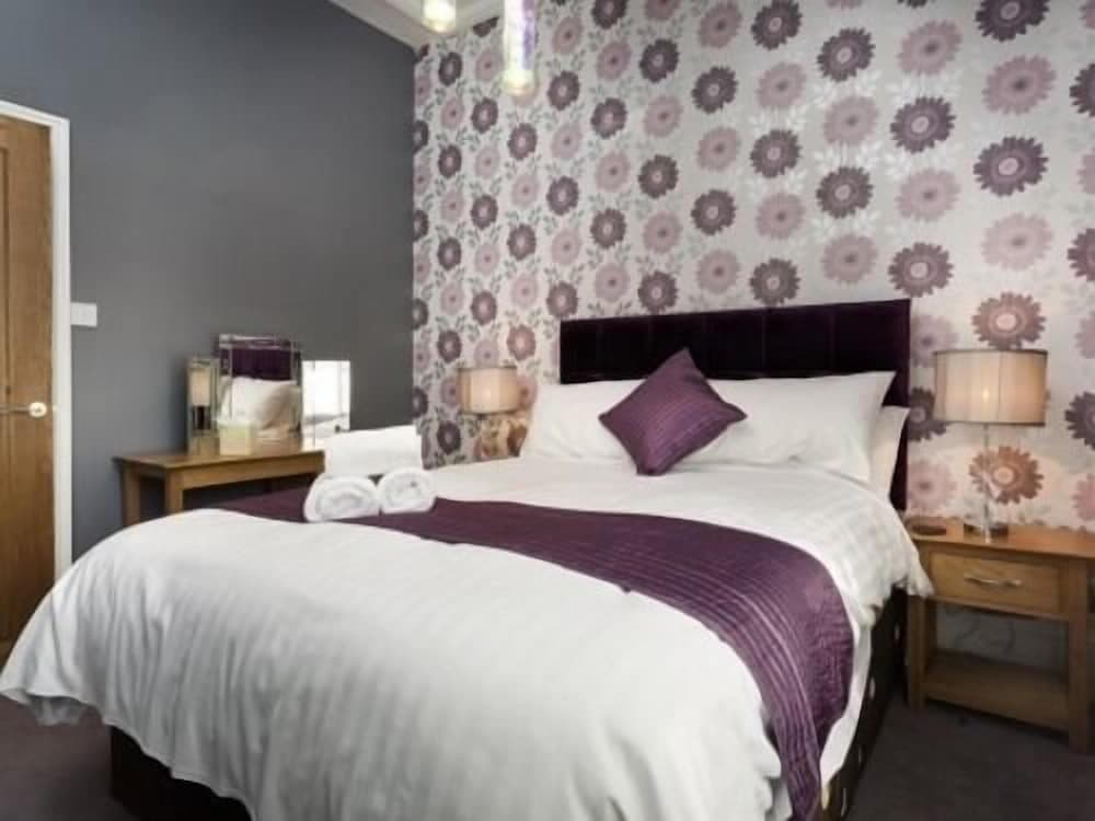 Bluebird Lodge and Waterhead Apartment