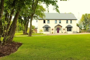 Kilbawn Country House