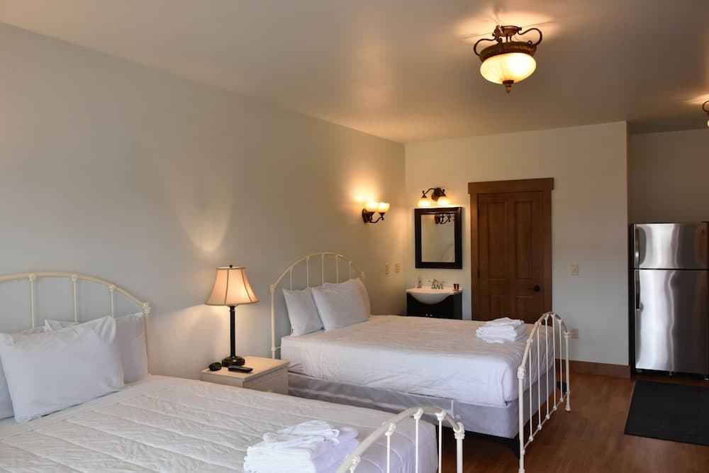 Yellowstone Condo Suites