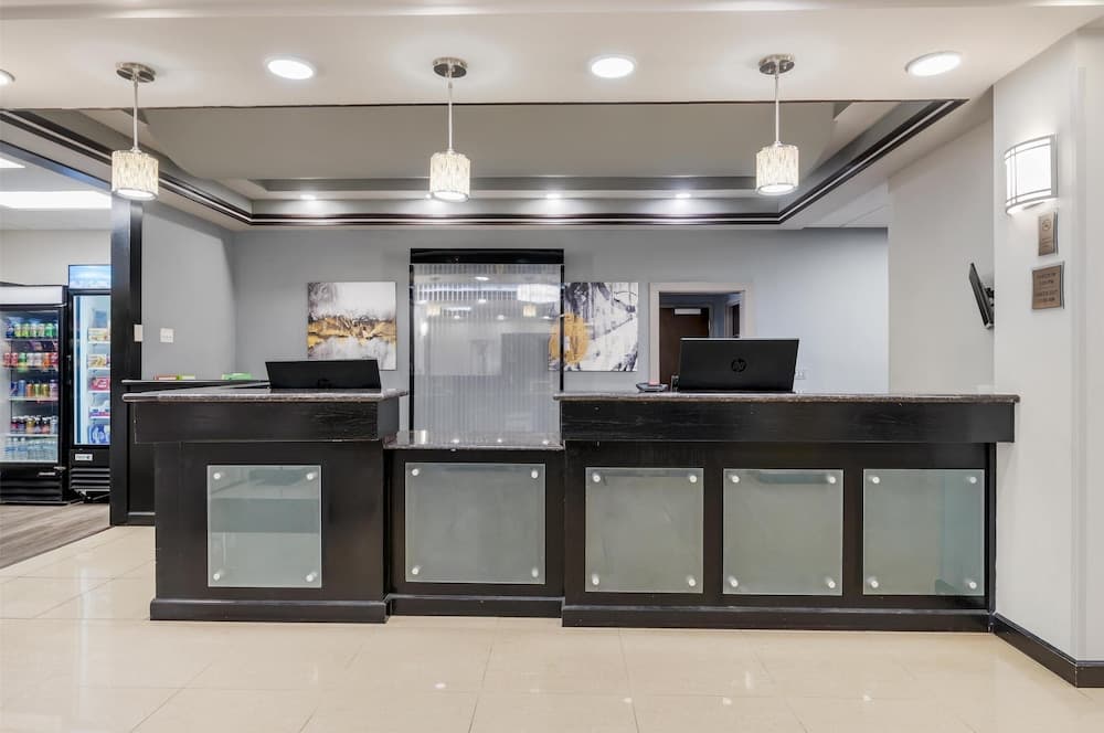 Best Western Plus JFK Inn & Suites