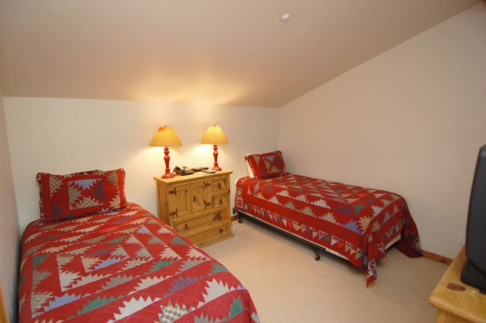 Frias Homes Of Aspen