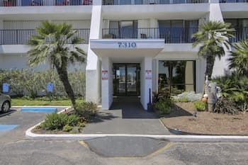 By The Sea Gulf View Deluxe Condo