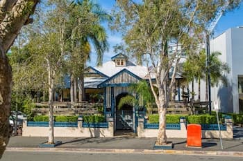 Brisbane Manor Hotel