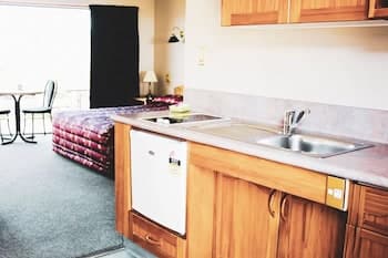 Baywatch Motor Lodge