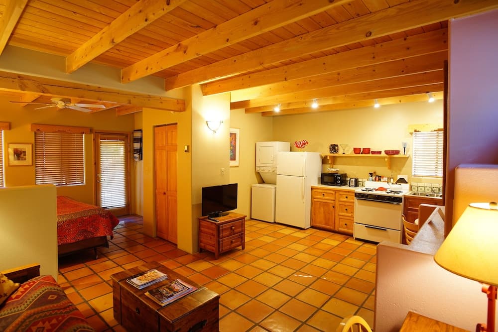 Burch Street Casitas Hotel Taos