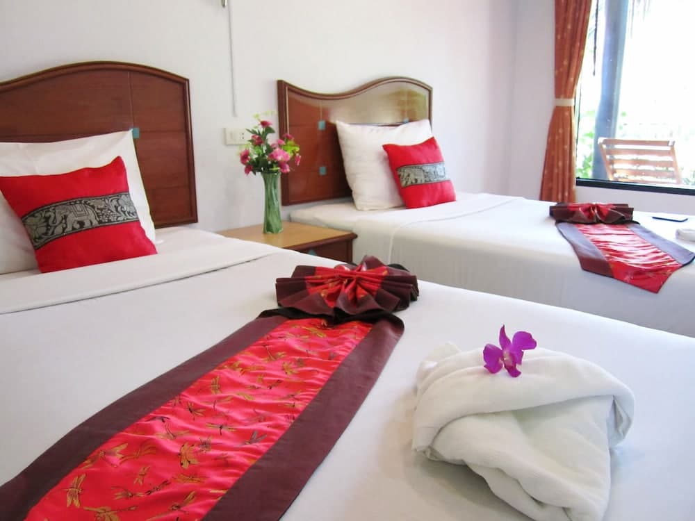 Lanta Il Mare Beach Resort