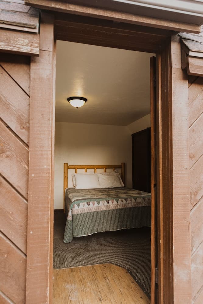 Bryce Pioneer Village