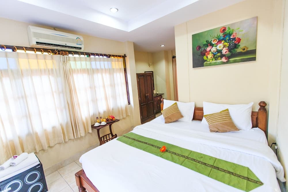 Oasis Hakuna Matata Hotel