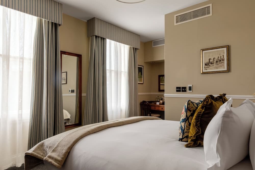 The Drayton Court Hotel