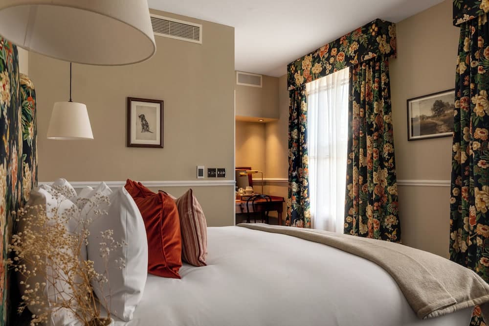 The Drayton Court Hotel