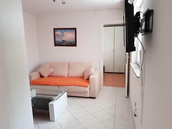 One-bedroom Apartment Angelina With Terrace