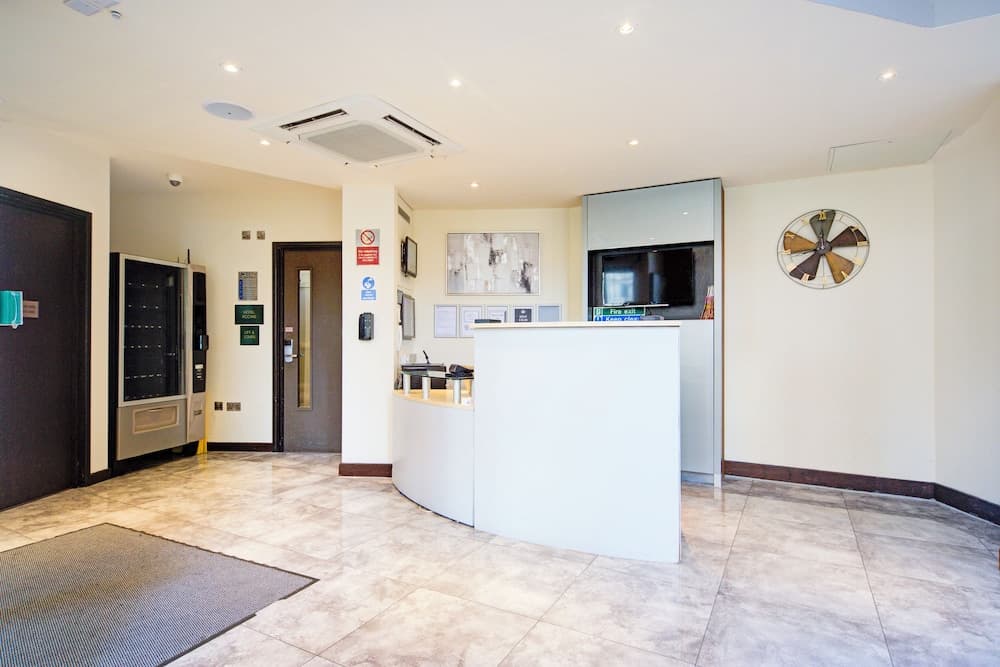 Belvilla Newport City Centre Hotel - Lifestyle