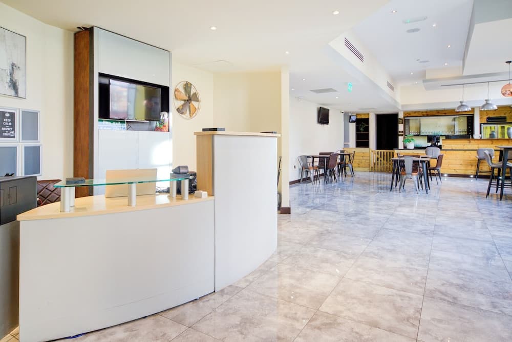 Belvilla Newport City Centre Hotel - Lifestyle