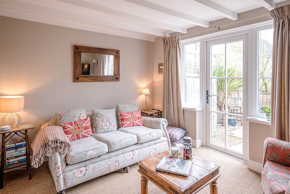 6 Station Terrace, Framlingham