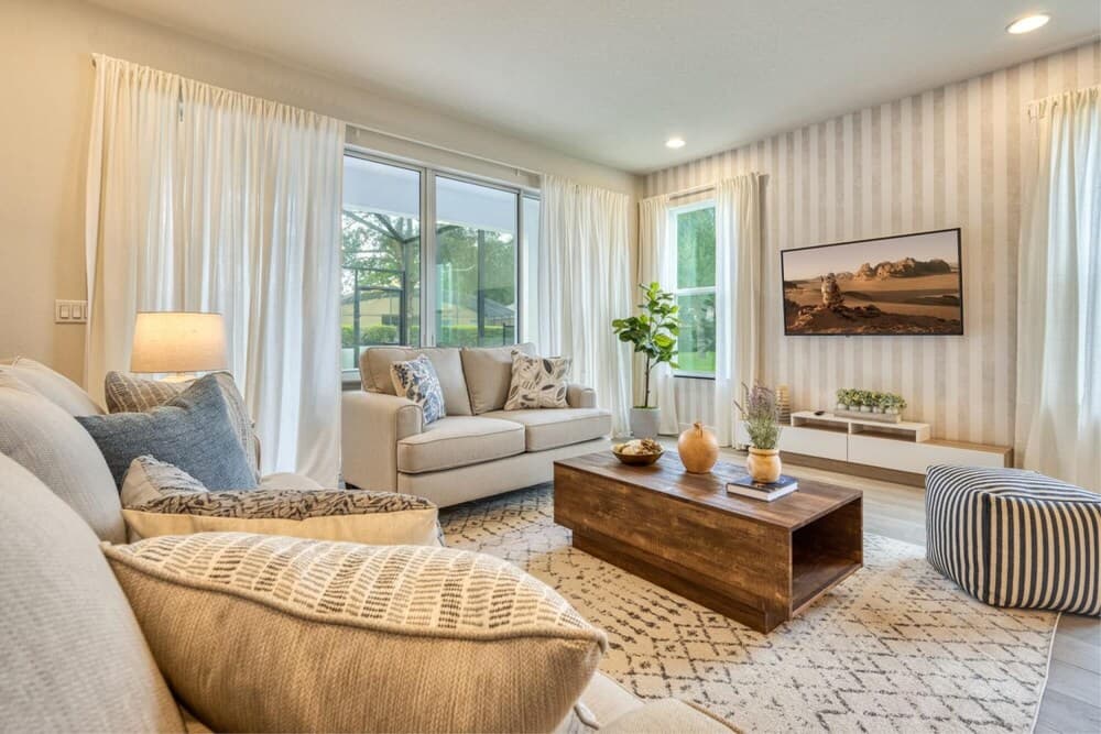 Modern and Spacious Home With Private Pool Near Disney