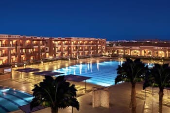 Jaz Tamerina, Almaza Bay