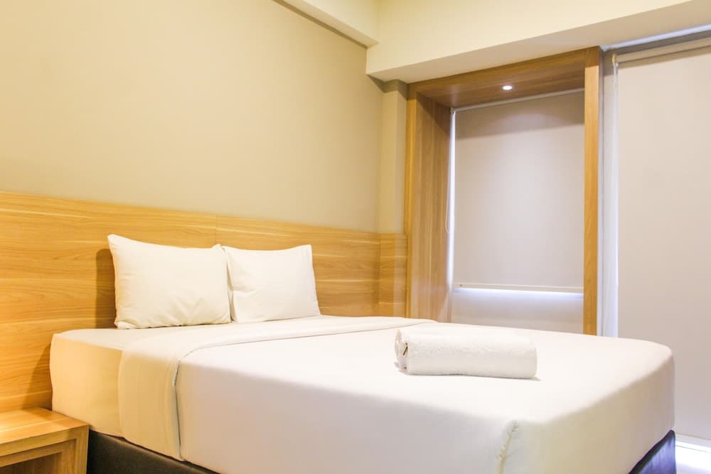 Cozy and Comfortable Studio (No Kitchen) Apartment at Mustika Golf Residence