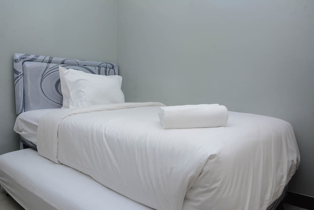 Cozy and Homey Studio at Belmont Apartment