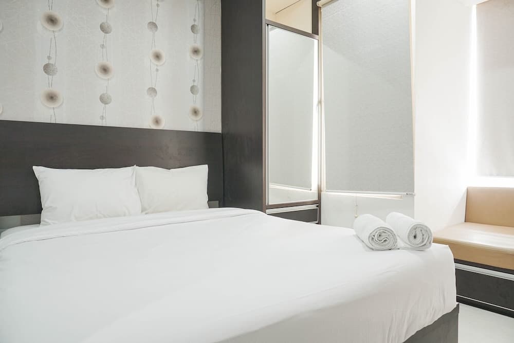 Simply Modern Classic Studio at Nifarro Apartment