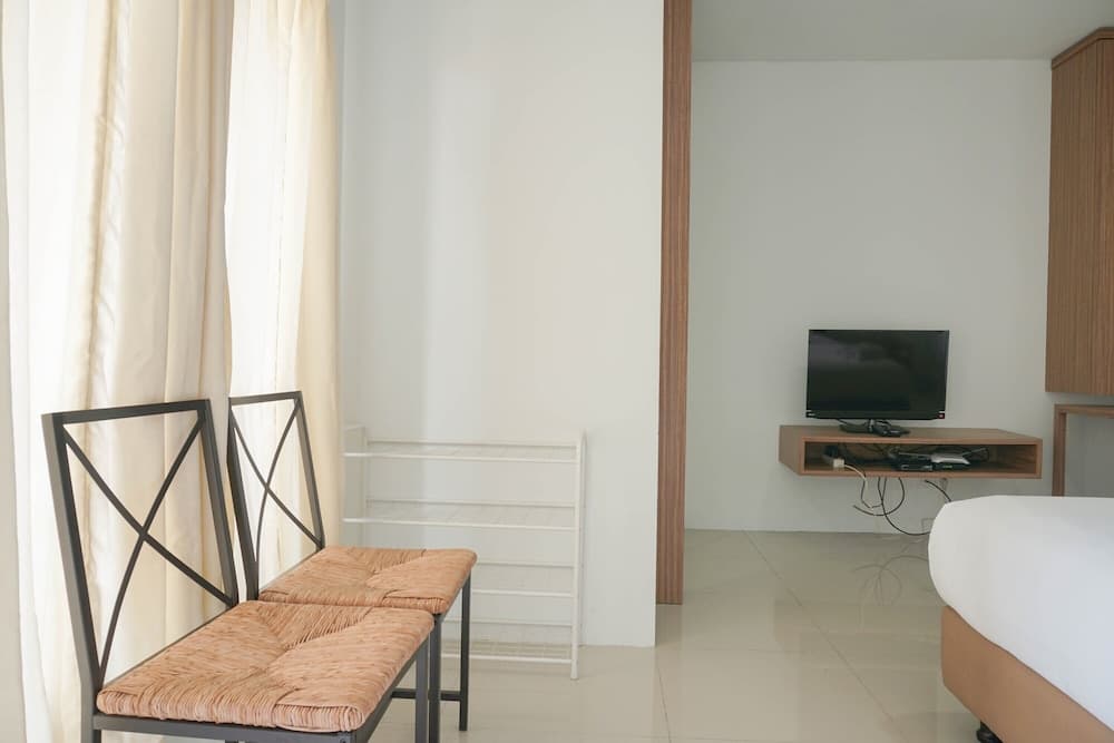 Comfort and Simply Studio Tamansari Semanggi Apartment