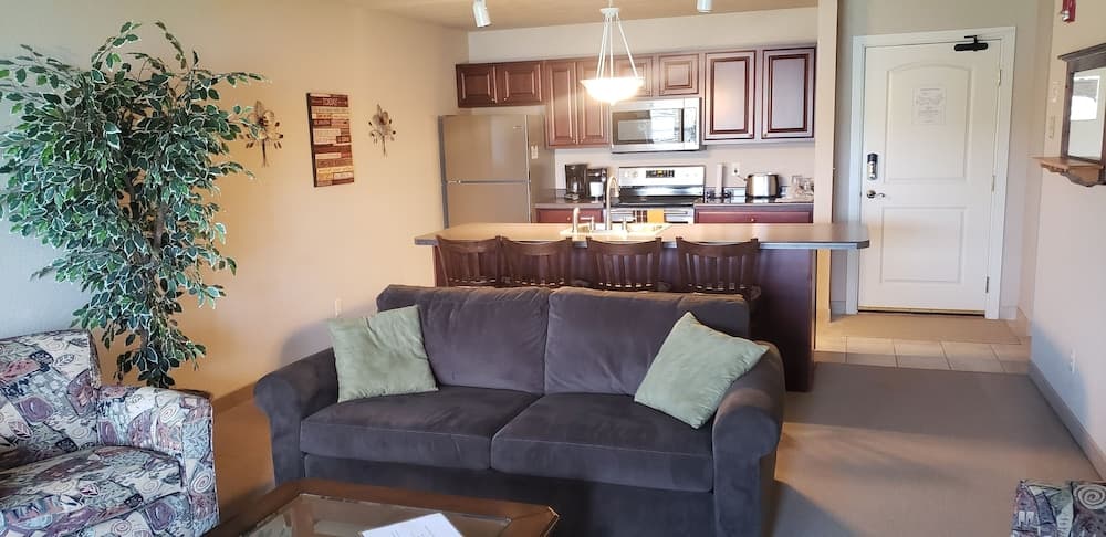 Unit 311 1 BD/ 1 BA Condo