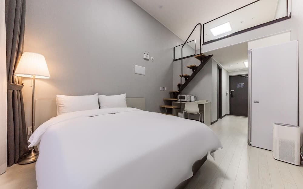 Naju Duplex Residence Hotel
