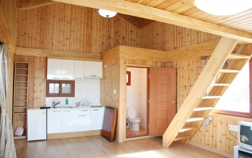 Hwaseonghaneul Sarangchae Pension