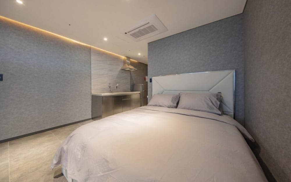 Sokcho W Spa Pool Villa Building A