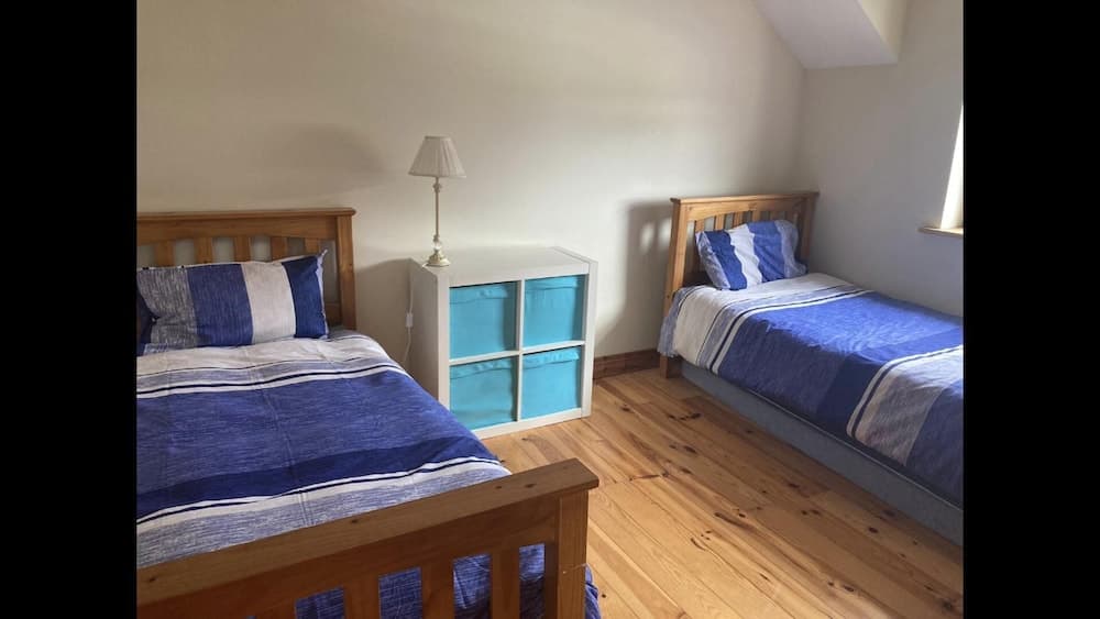 3-bed House Sleeps 6 With Patio