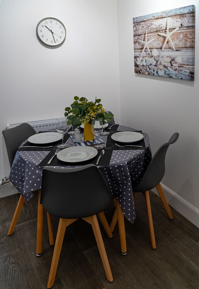 The Old Paint Shop Apartment - Centrally Situated