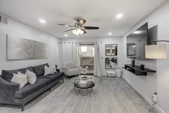 Executive 2 Bdrm Condo in the Heart of Biltmore!