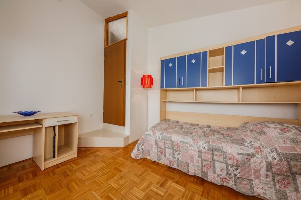 A1 - apt w. the sea View, two Terraces and Garden