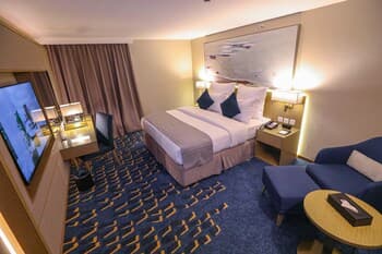 Golden Tulip AL Waha Hotel - Unayzah