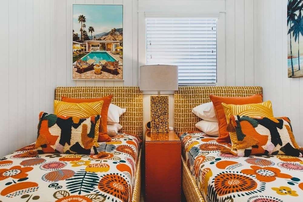 Sandbox 203 71st St East 2 Bedroom Villa by RedAwning