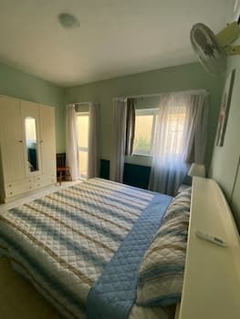 Ground Floor Maisonette In Birzebbugia