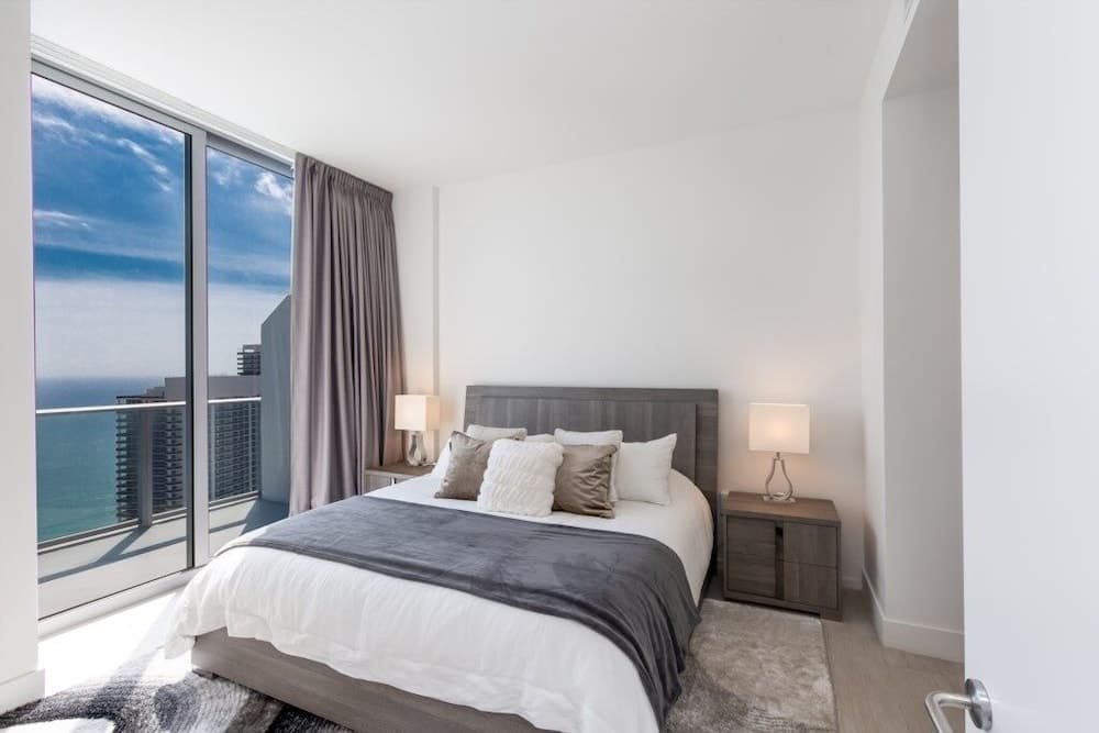 Hyde Beach House Luxury Condo-resort 2 Bedroom Condo by RedAwning