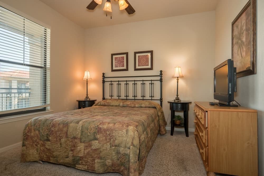 Bp835cp 4 Bedroom Condo in Bella Piazza