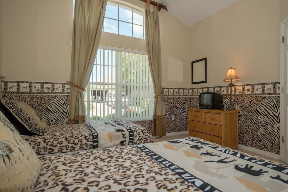 Fc121pp 5 Bedroom Villa in Four Corners