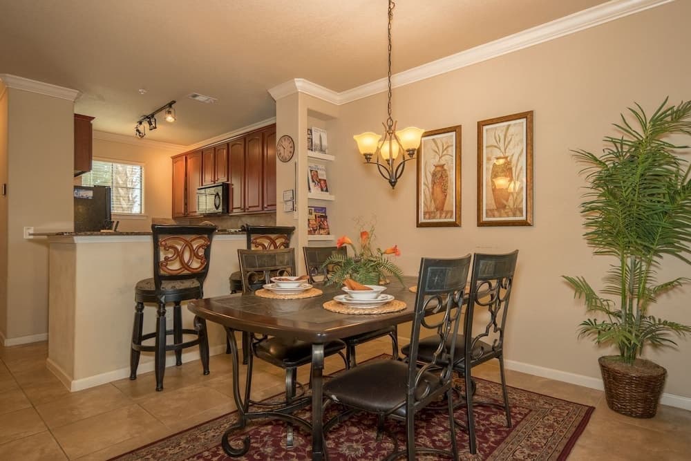 Bp711cp 2 Bedroom Condo in Bella Piazza