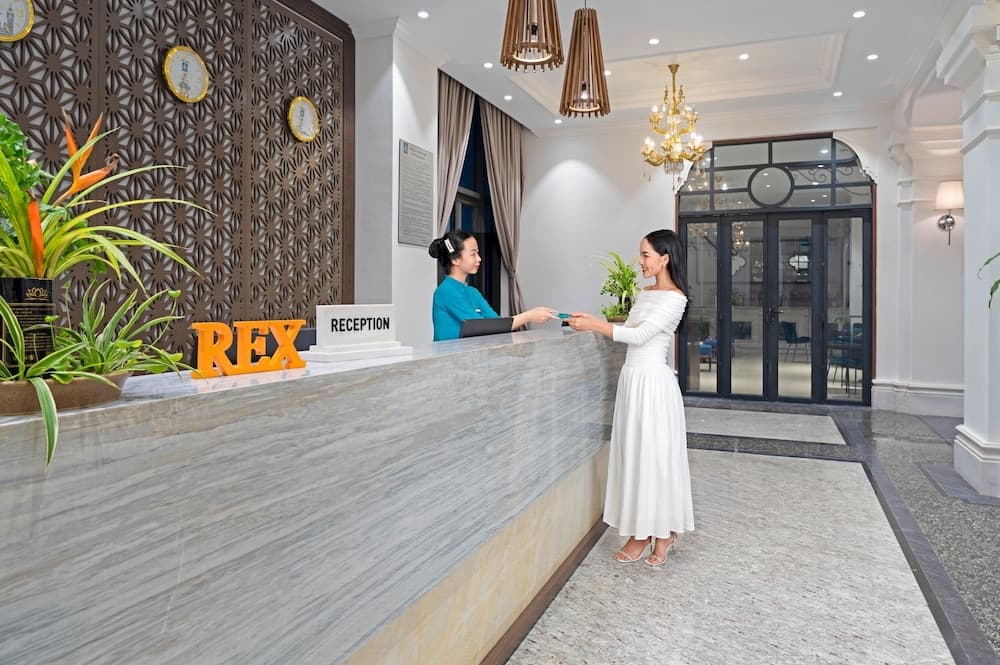 Rex Quang Binh Hotel