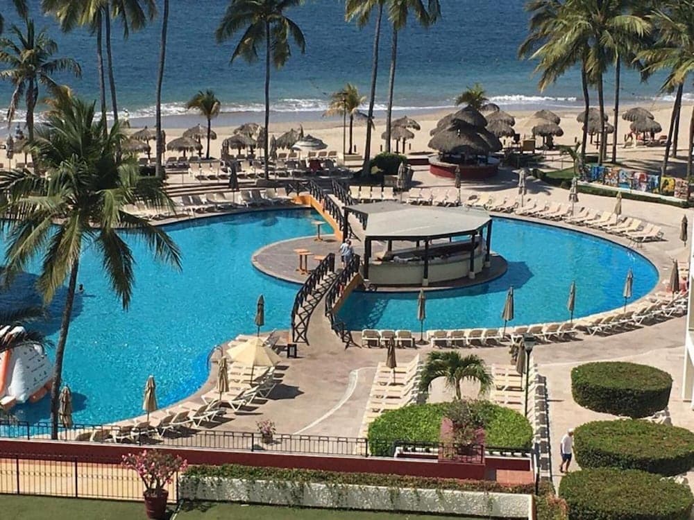 Torre Condomar by VRHost