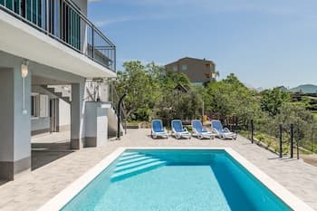 Vacation House With the Pool, Near River Cetina