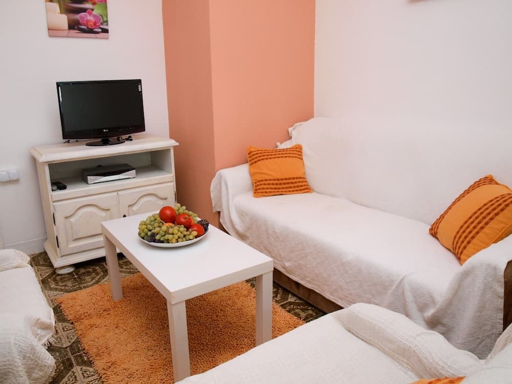 Romantic Apartment With big Garden and Grill