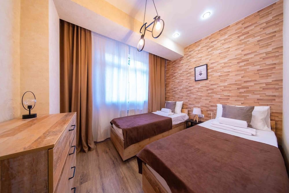 More Apartments na Estonskoy 37 k4 165